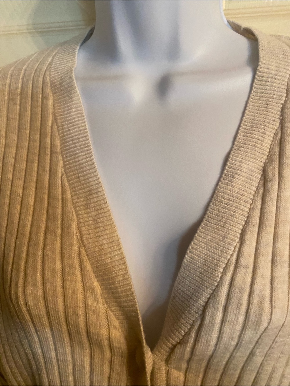 7 For All Mankind Cream Ribbed Button-Front Cardigan - Picture 3 of 6